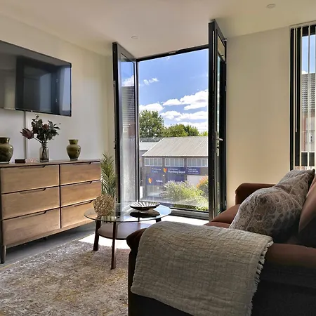 31 Citygate Apartment *