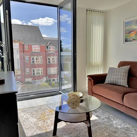 31 Citygate Apartment