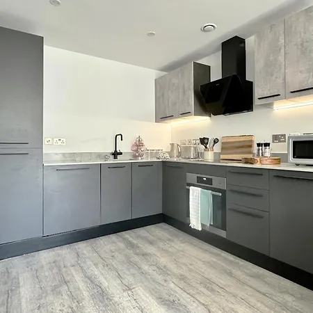 31 Citygate Apartment